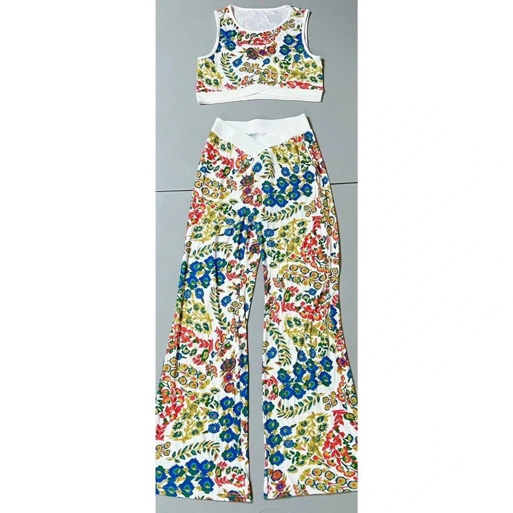 Cider White Floral Crop Top and Pants Matching Set  🌷 - Picture 2 of 4